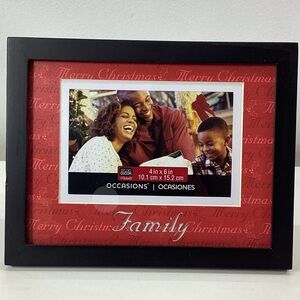 Occasion Merry Christmas Family Frame - Black, Red & White
